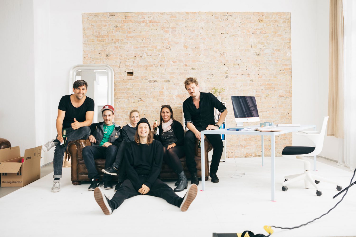 Cem Guenes - CREW LOVE - Archive, NEWS