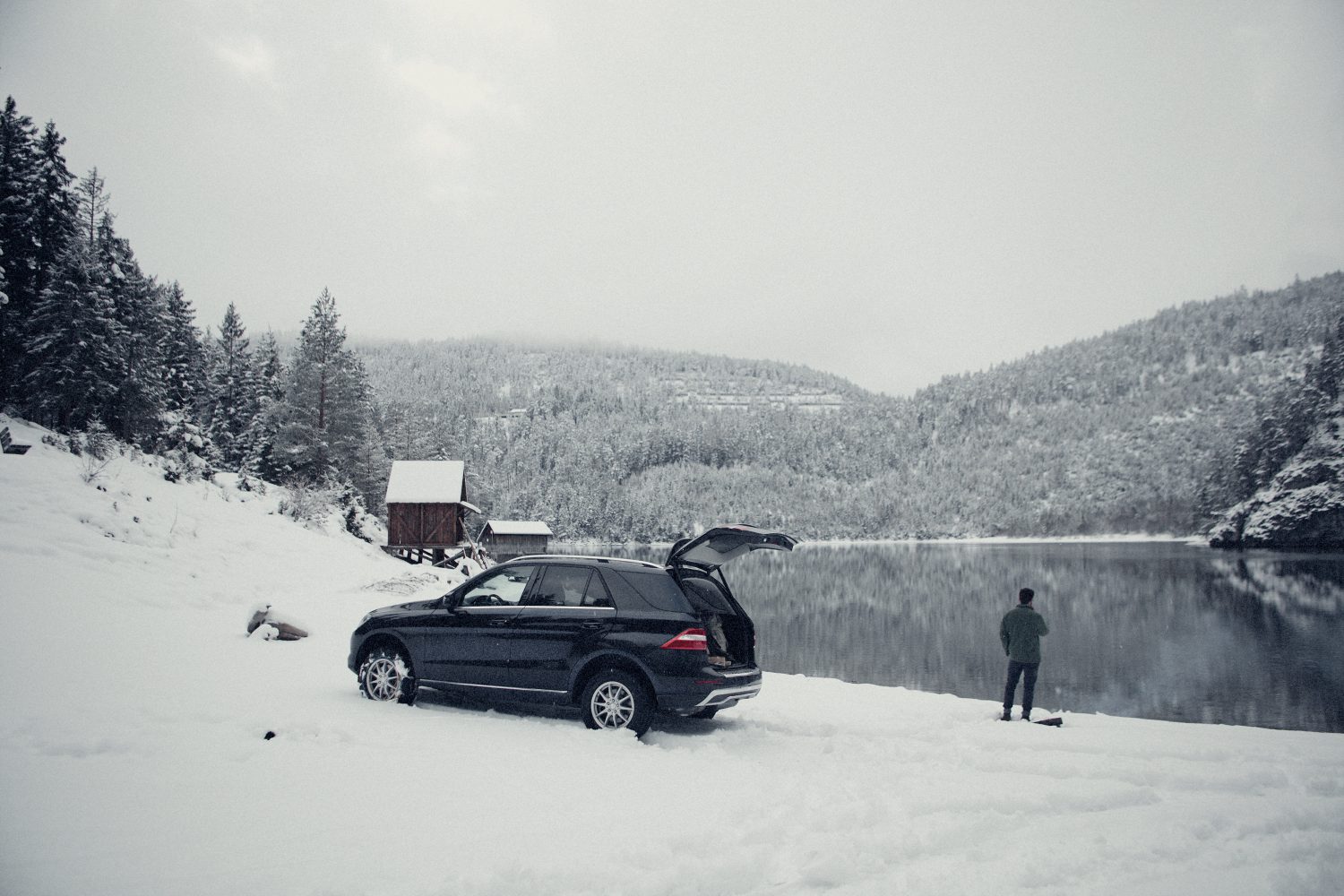 Cem Guenes - MERCEDES BENZ | OLIVER - Archive, Motion Picture, Something with Cars