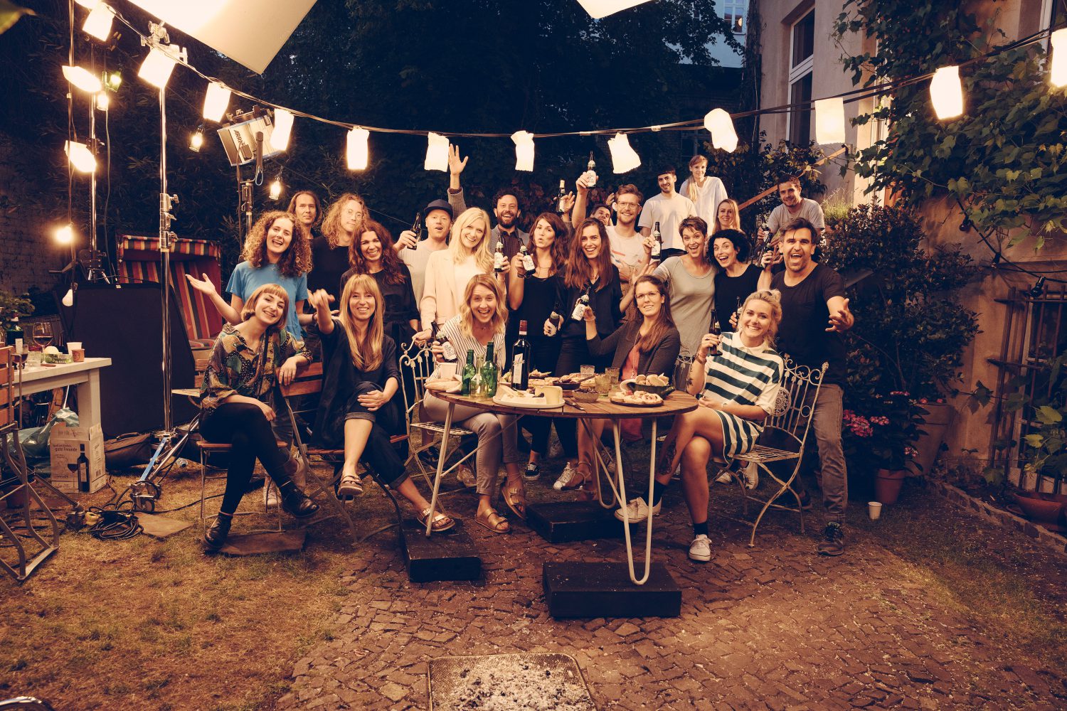 Cem Guenes - CREW LOVE - Archive, NEWS