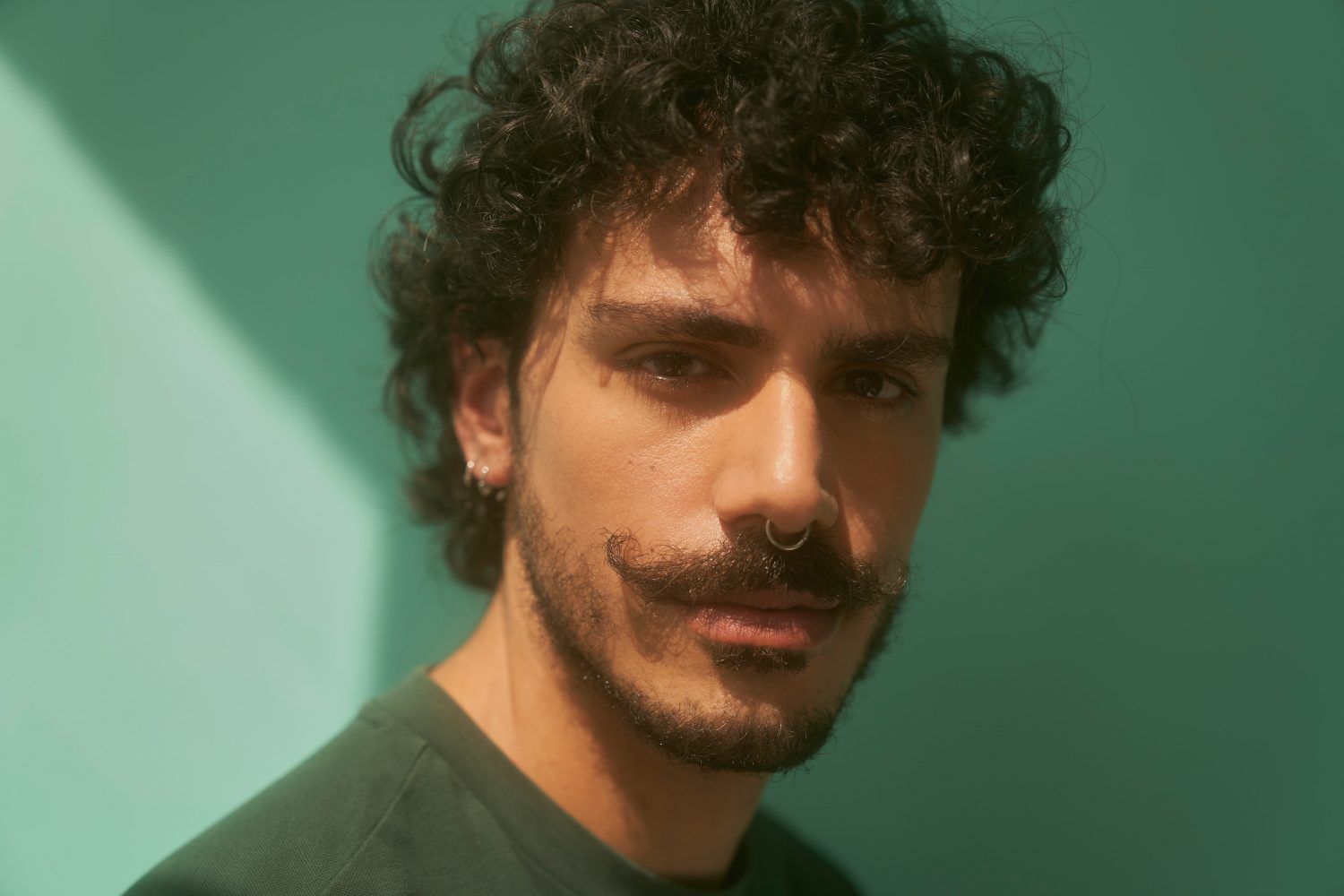 Cem Guenes - FERO - Archive, NEWS, Portrait Mode