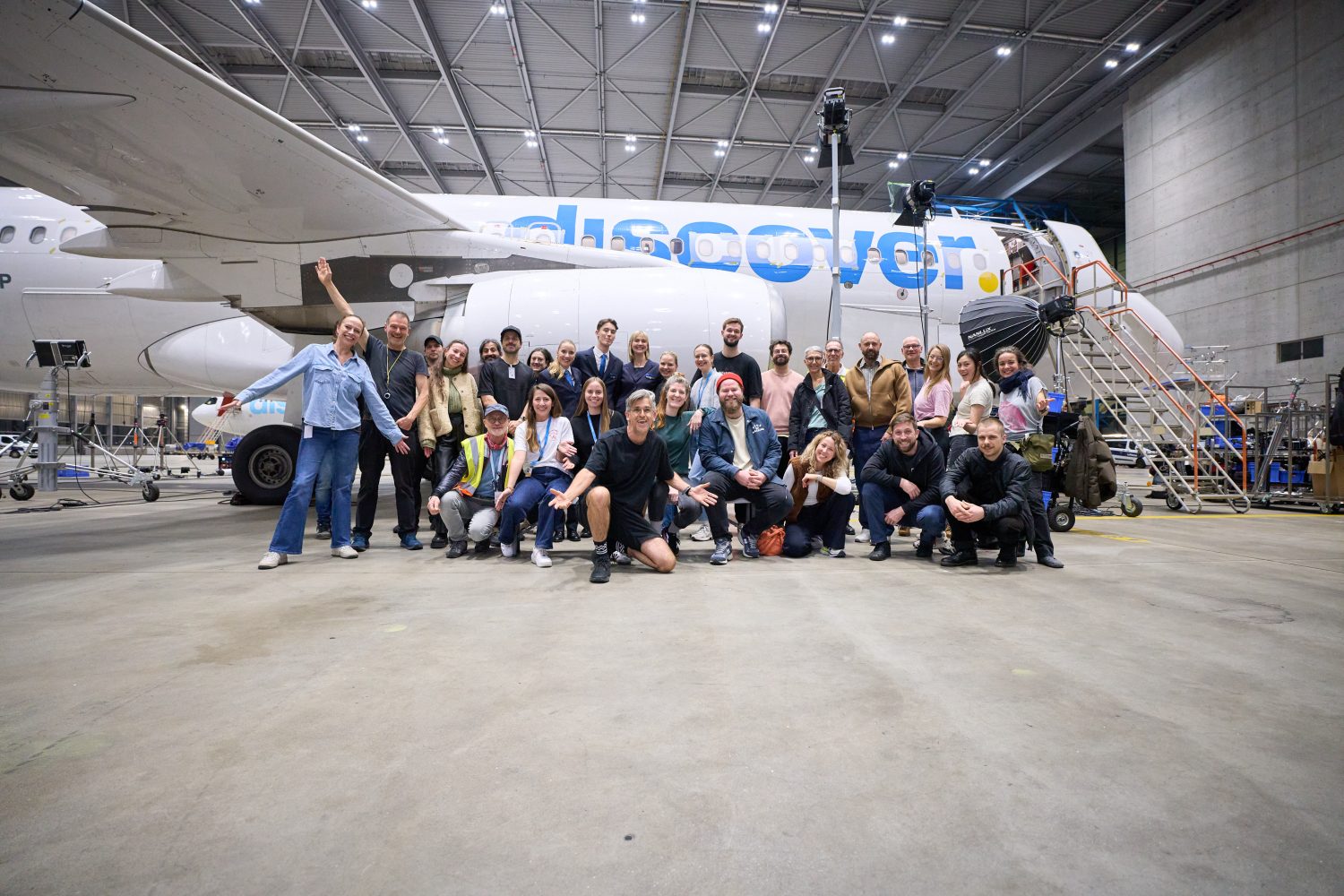 Cem Guenes - CREW LOVE - Archive, NEWS