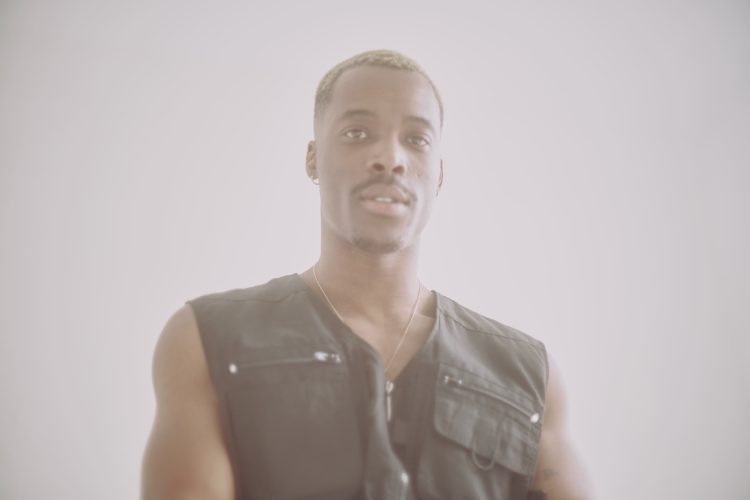 Cem Guenes - AKIO - Archive, Friends and Other Strangers, NEWS, Portrait Mode