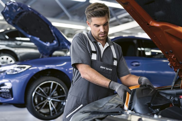 Cem Guenes - BMW SERVICE - Archive, Something with Cars