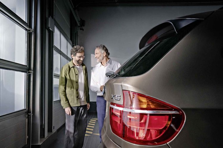 Cem Guenes - BMW VALUE SERVICE - Archive, Something with Cars