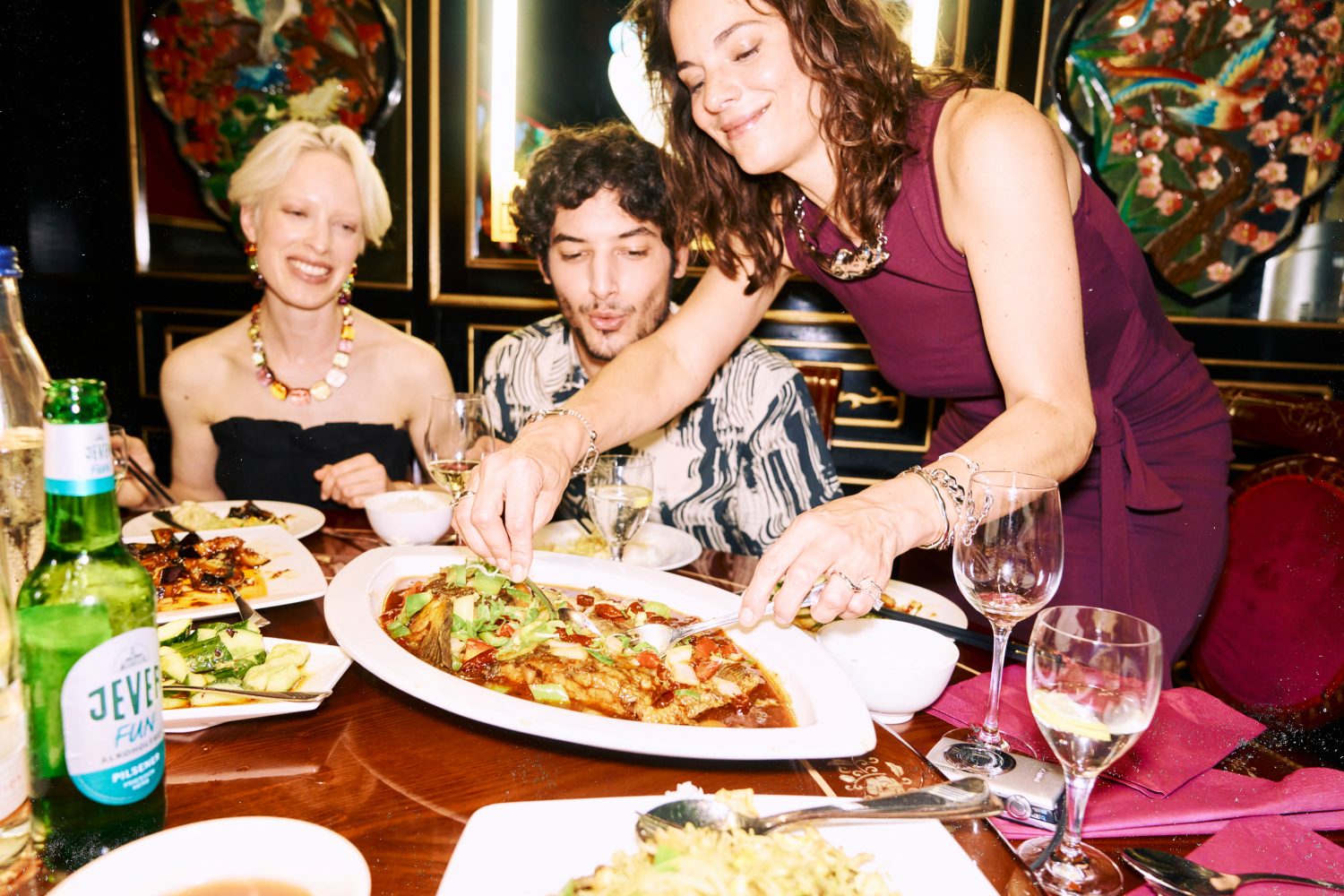 Cem Guenes - CHINA CITY - Archive, Friends and Other Strangers, NEWS, Portrait Mode