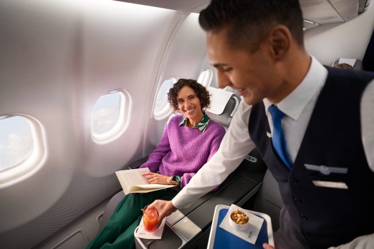 Cem Guenes - DISCOVER AIRLINES | BUSINESS CLASS - Archive, Hall of Fame, NEWS